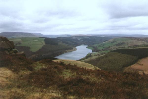 Ladybower Reservior from Whinstone Lee Tor(Landscape photograph)
