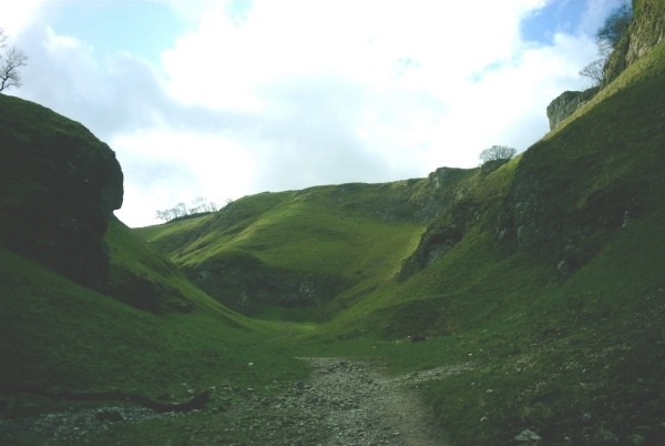 Looking up Cave Dale - Castleton